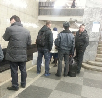 Мусор с пакетом мусора