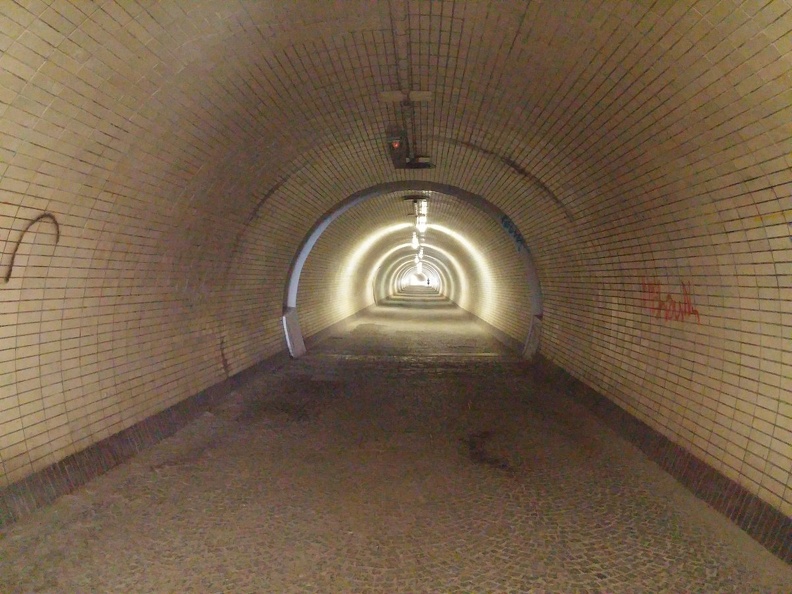 tunnel.jpg
