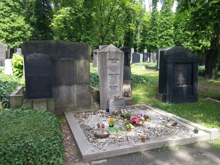 Могила Франца Кафки