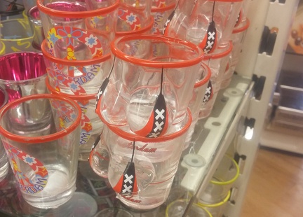 Стаканы с сиськами