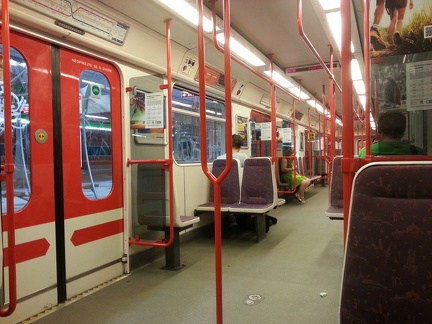 Вагон пражского метро