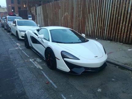 McLaren 570S