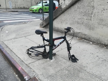 Спиздили колёса